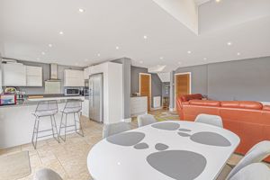 Photo 27- click for photo gallery